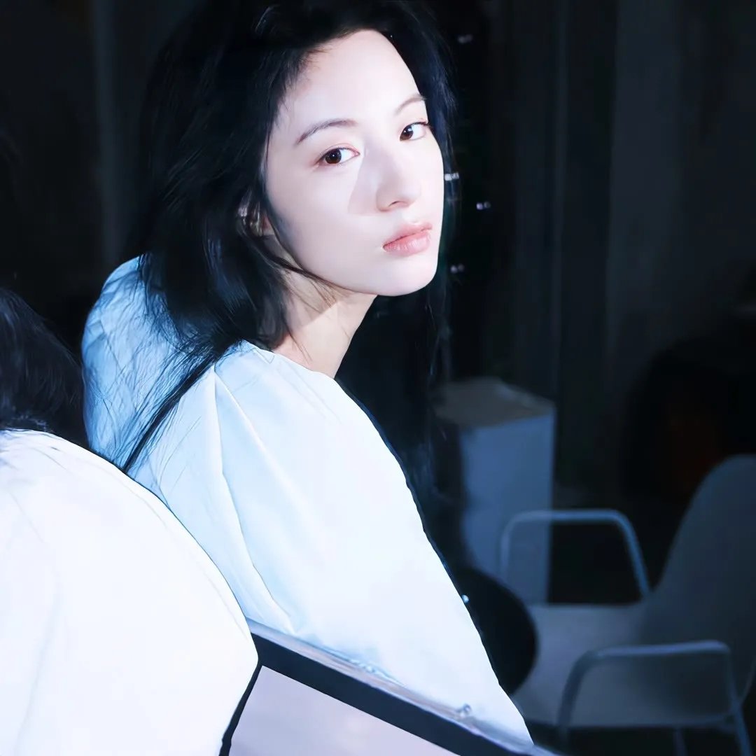 天降女帝她十分拽